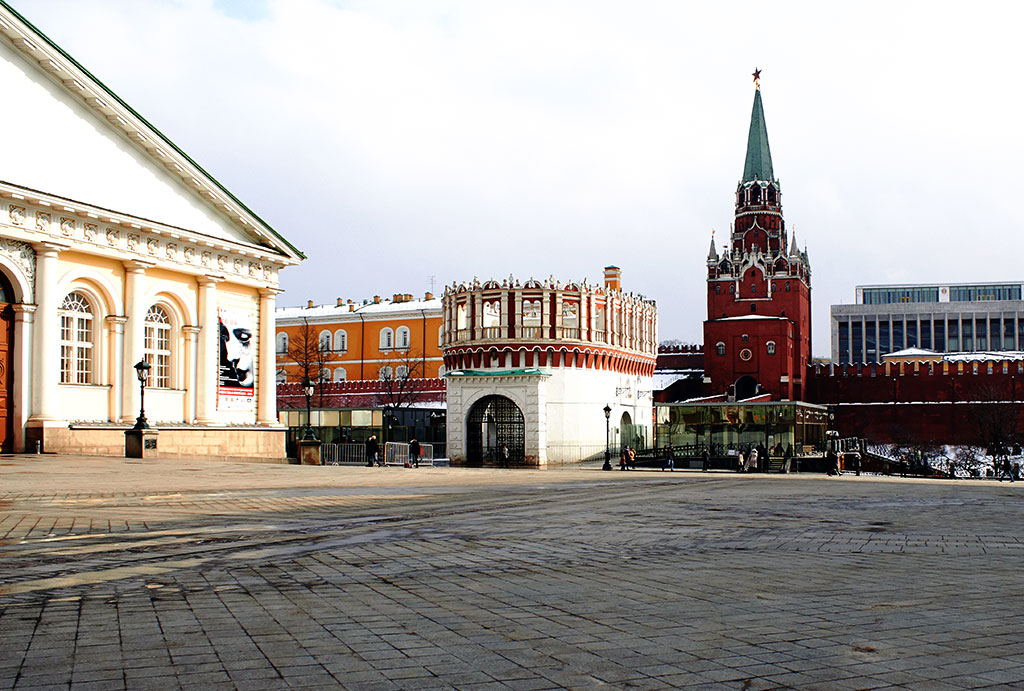 Кутафья и троицкая башни кремля