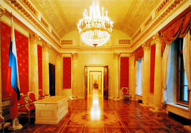 Интерьер Гербового зала Сенатского дворца