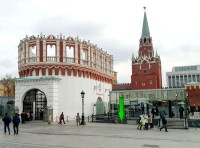 Кутафья башня Московского Кремля, место встречи с гидом АБМ.