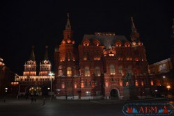 Экскурсия по ночной Москве - Воскресенские ворота и Исторический музей